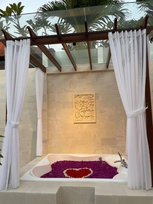Villa Akmali Umalas 2Br With Private Pool & Jacuzzi Canggu Esterno foto